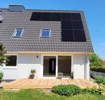 Moderne DHH mit Wärmepumpe, PV & Fußbodenheizung - Kernsaniert - Schönberg (Holstein) Moderne DHH mit Wärmepumpe, PV & Fußbodenheizung - Kernsaniert - Schönberg (Holstein)