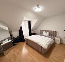 Wohnen im Dachgeschoss – perfekt für Ihre Familie! Jobcenter ab 4 Personen möglich. - Essen Frillendorf