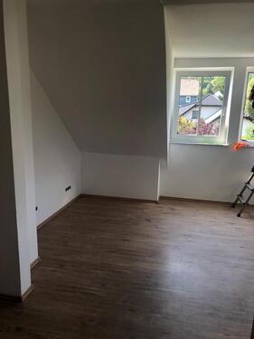 Foto - Dachgeschosswohnung - 410,00 EUR Kaltmiete,
