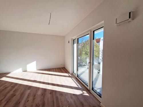 Foto - Moderne 1-Zimmer-Wohnung mit Balkon in Berlin Mariendorf