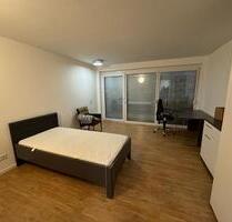 Möblierte 1-Zimmer-Wohnung mit Balkon in Tirschenreuth