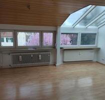 Helle DG Wohnung 3 Zimmer mit EBK in Weilimdorf - Stuttgart Stuttgart-West