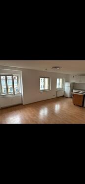 Foto - 1 Zimmer Dachgeschoßwohnung zur Miete in Halle (Saale)