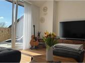 Foto - 1 Zimmer in 80 qm DG-Wohnung - 590,00&nbsp;EUR Kaltmiete, ca.&nbsp; 80,00&nbsp;m&sup2;
