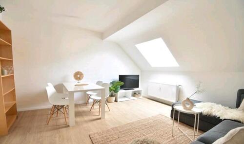 Foto - 2 Zimmer Dachgeschoss Wohnung - 220.000,00 EUR Kaufpreis,