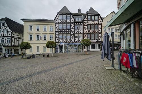 Foto - 'Moderne Büroräume mit Autostellplatz in der historischen Altstadt in – 1A-Lage, sofort verfügbar'