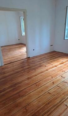 Foto - 2 12 Zimmerwohnung, saniert mit Keller und Garage
