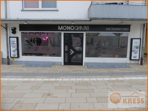 Foto - Ladenlokal oder repräsentative Bürofläche am neuen Stadtplatz von Schlüchtern