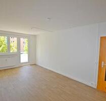 neu sanierte 2-Raum-Wohnung, Balkon, Badewanne, PKW-Stellplatz! Bezug sofort möglich! - Sangerhausen