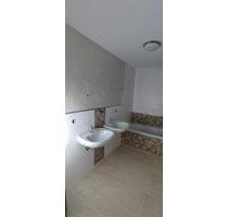 sehr helle 93m² 3-Zimmer Wohnung mit Ausblick über Geyer