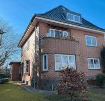 Stilvolle Familienvilla oder solides Mietwohnhaus mit Potential - Kiel Elmschenhagen