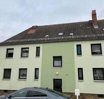 Gemütliche und teilmöblierte 2-Zimmer mit Laminat und EBK mgl. in guter Lage! - Zwickau Auerbach