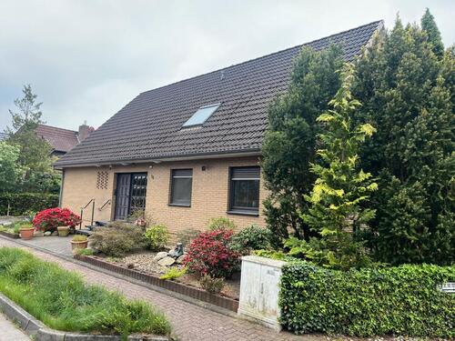 Foto - 8 Zimmer Mehrfamilienhaus, Wohnhaus zum Kaufen in Achim