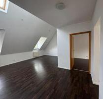 stilvolle 2-Zimmer-DG-Wohnung - zentral in Mainz-Kastel - Wiesbaden
