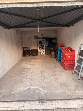 Foto - Nachmieter für Garage - 90,00 EUR Miete,