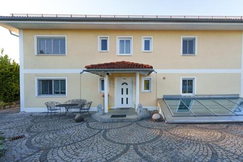 Foto - Mietwohnung - 1.150,00&nbsp;EUR Kaltmiete, ca.&nbsp; 170,00&nbsp;m&sup2;