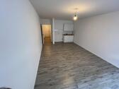 Foto - 1 Zimmer Wohnung kernsaniert - 355,00&nbsp;EUR Kaltmiete, ca.&nbsp; 34,00&nbsp;m&sup2;