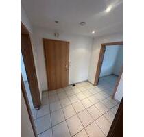 Helle 2-Zimmer Erdgeschoss-Wohnung mit Terasse, Wintergarten - Bad Wildungen