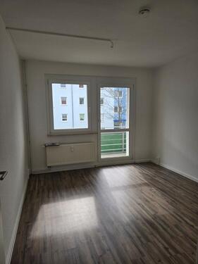 Foto - Familienwohnung mit ca. 125m² Wohnfläche + zwei Bäder + zwei Balkone!