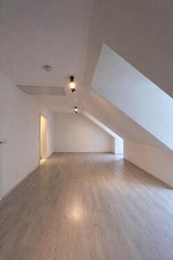 Foto - 2 Zimmer Dachgeschoßwohnung zur Miete in Kassel