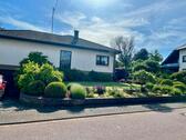 Foto - Freistehender Bungalow mit neuem Bad auf 917 m² Grundstück