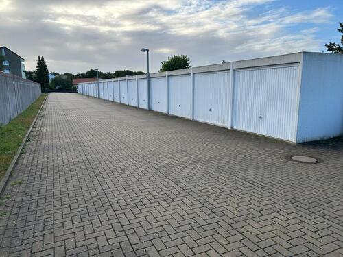 Foto - Garage zu vermieten - 80,00 EUR Miete,