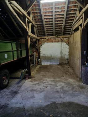 Foto - Unterstellplatz für Wohnwagen oder Boot
