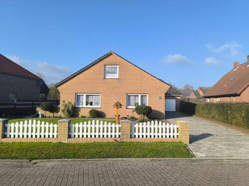 Foto - 8 Zimmer Einfamilienhaus zum Kaufen in Moormerland