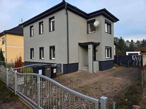 Foto - 2 Mal 2 Raumwhg mit Stellplatz und Garten nähe Bhf