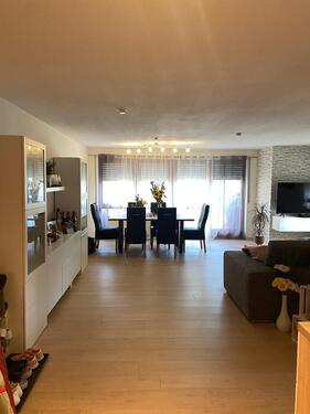 Foto - Attraktive, helle 2-Zi-Wohnung für Singles Paare in Bezgenriet