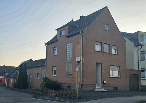 Foto - Verm. EFH mit Einliegerwohnung und Werkstattgarage in HS-Karken