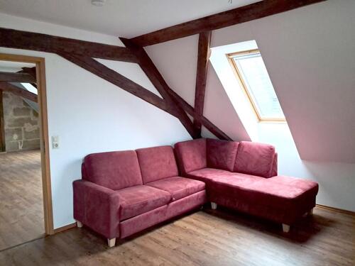 Foto - Gepflegte 4,5-Zimmer Wohnung im DG eines historischen Gebäudes