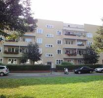 (ERSTBEZUG NACH SANIERUNG) 3 ZIMMER-ERDGESCHOSS-WOHNUNG MIT DIELEN AM HANSEPLATZ! - Erfurt Johannesvorstadt