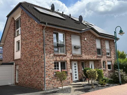 Foto - Schönes und hochwertig eingerichtetes Haus in Duisburg Bergheim