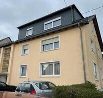 Schöne 4-Zimmer Wohnung im OG mit EBK,Garage und Balkon - Simmern/Hunsrück