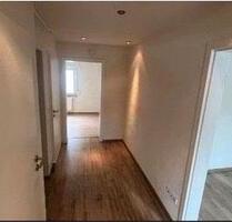 Helle 2-Zimmer-Wohnung in ruhiger Lage - ab 01.05 - Gummersbach Berstig Süd