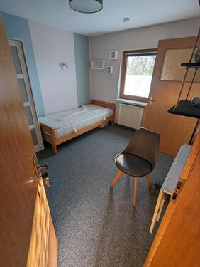 Foto - Pendler-Einraumwohnung voll möbliert, all inkl 375 warm