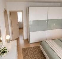 Großzügige zweistöckige Wohnung mit Dachterrasse (provisionsfrei) - Bremen Osterholz