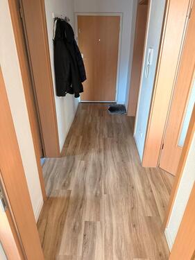 Foto - Wohnung 50 m2 , DG - 595,00&nbsp;EUR Kaltmiete, ca.&nbsp; 50,00&nbsp;m&sup2;