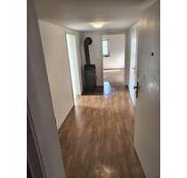 Helle 2-Zimmer Wohnung zentral in 84085 Langquaid