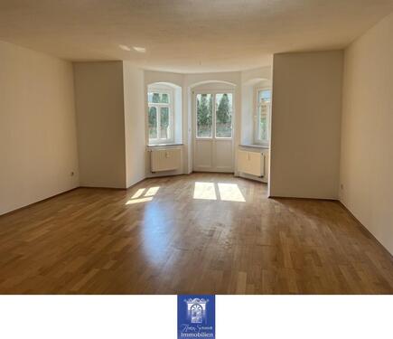 Foto - Großzügige Familienwohnung mit 2 Terrassen und Garten!