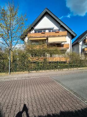 Foto - Sofort beziehbar: 1-Zimmer-APP, sep.Küche, Balkon, TG-Platz