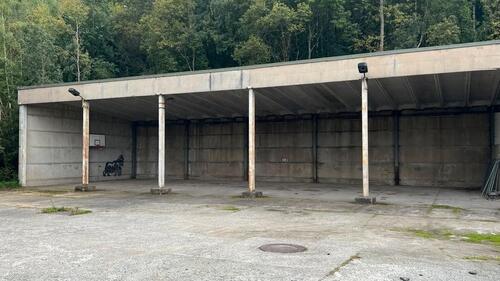 Foto - Überdachte Stellfläche Lager - 175,00 EUR Miete,