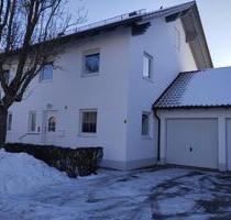 Doppelhaushälfte in OsterhofenAltenmarkt zu vermieten