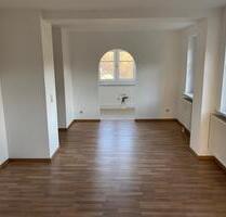 tolle 2-RWE mit großem Balkon in ruhiger Sackgassenlage - Zwickau Auerbach