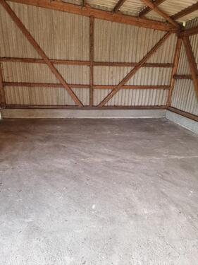 Foto - Überdachte Stellplätze in Scheunen Garage zu vermieten