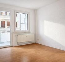 Kompakt wohnen, entspannt leben – 2 Zimmer mit Balkon - Plauen Bahnhofsvorstadt