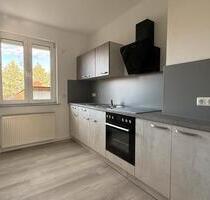 Moderne lichtdurchflutet 2 Zimmerwohnung mit Küche & Garten - Sömmerda