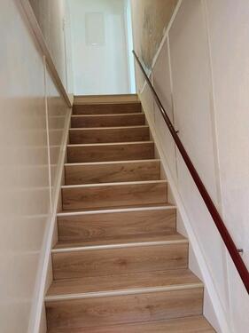Foto - Zu vermieten: neu renovierte kleine DG-Wohnung in Mundelsheim