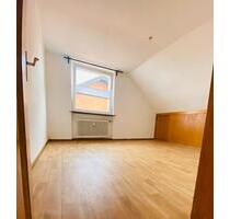Renovierte 3 ZKB zu vermieten - 600,00 EUR Kaltmiete, in Detmold (PLZ: 32758) Hakedahl